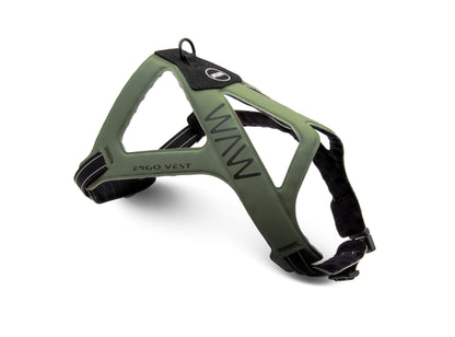 由な動きと快適さを、 体に沿う設計が両立 【ERGO VEST（ハーネス）】